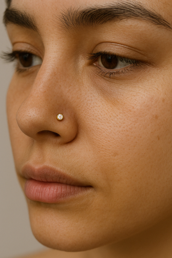 Round Diamond Nose Pin-Nose Rings-Anushka Jain Jewellery