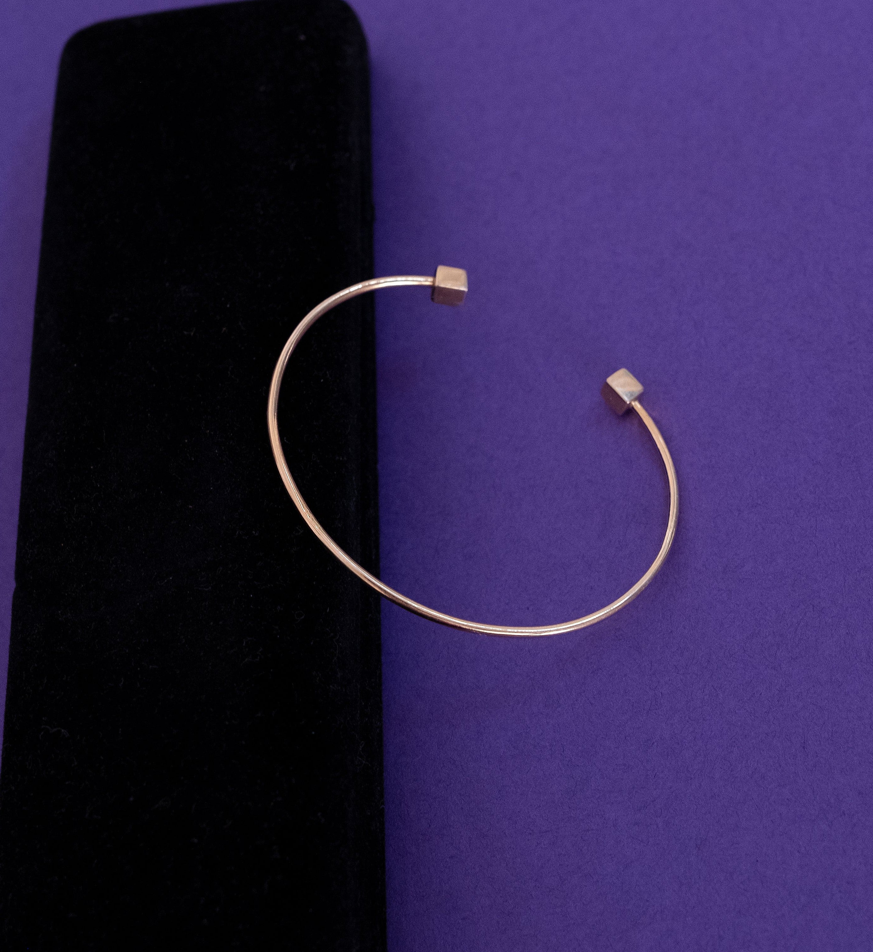 Thin bracelets-Bracelets-Anushka Jain Jewellery