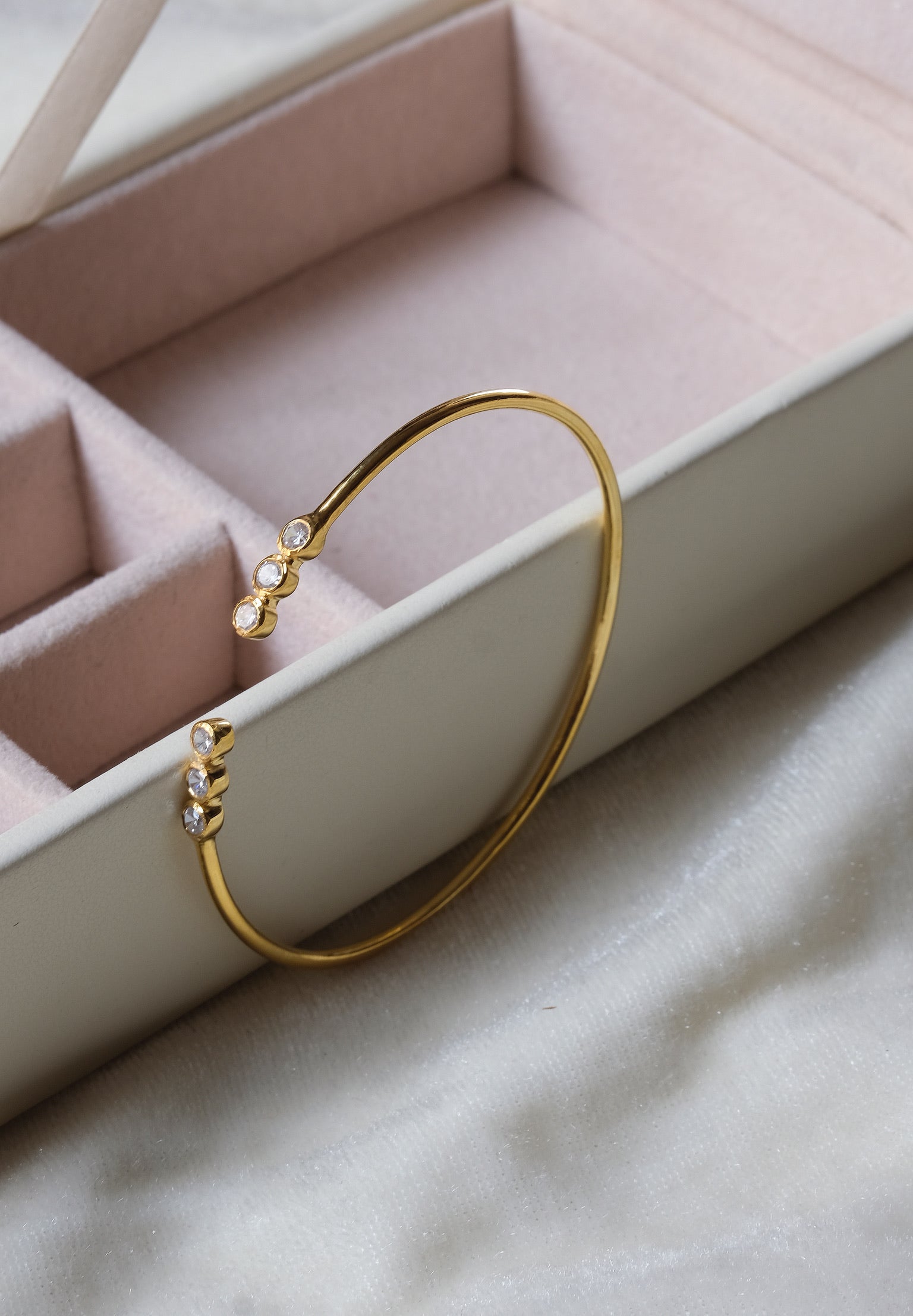 Tri Diamond Cuff-Bracelets-Anushka Jain Jewellery