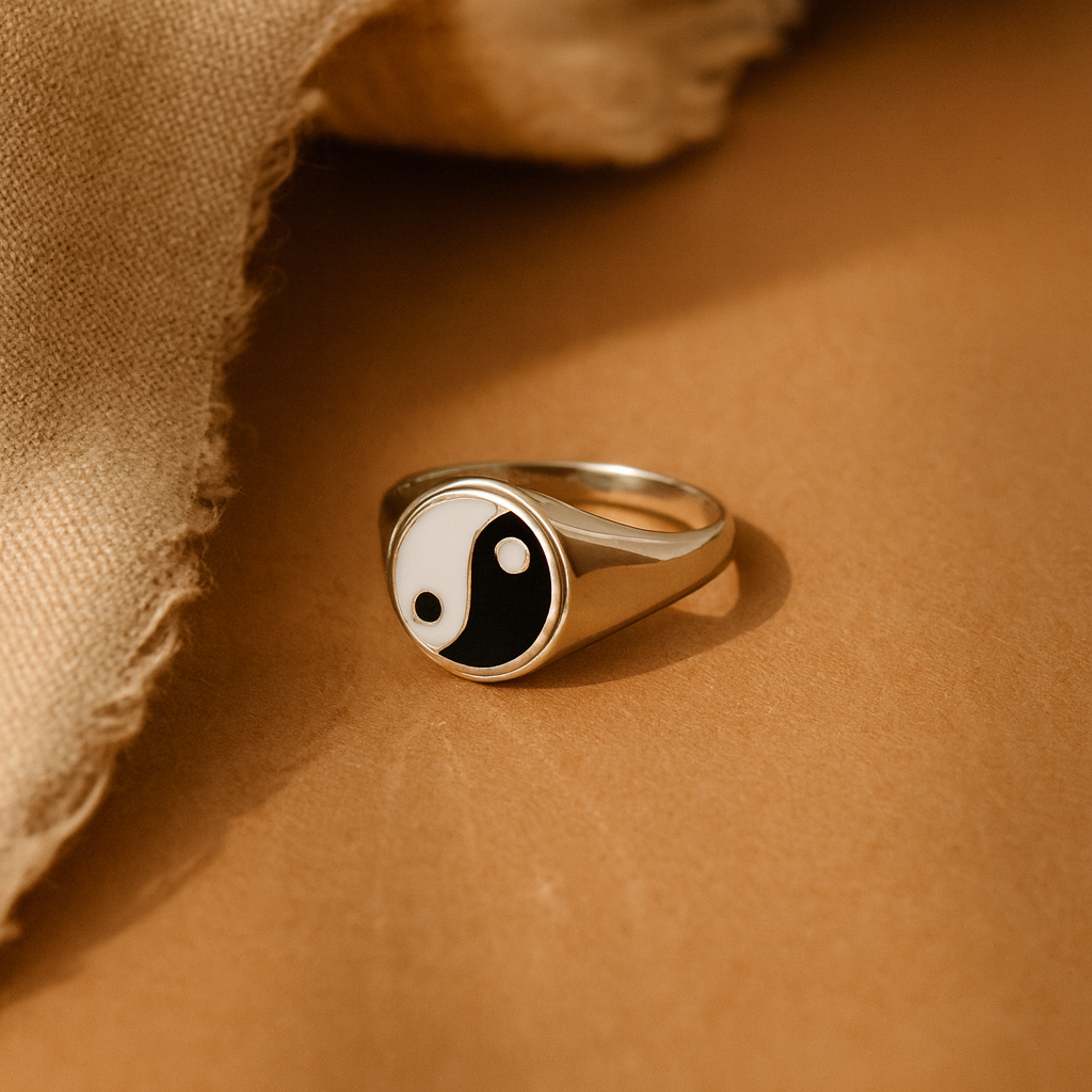 Yin Yang Ring-Rings-Anushka Jain Jewellery
