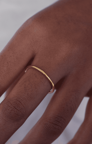 14k Sleek Ring