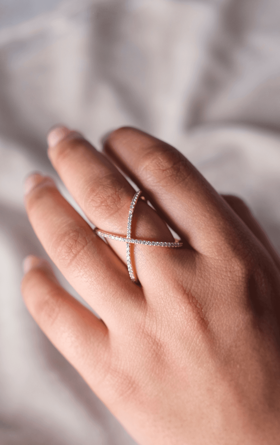 Buy Criss-cross Gemstone Floral Ring - Joyalukkas